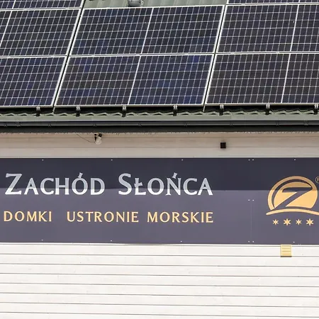 Zachód Słońca W Ustroniu Morskim *